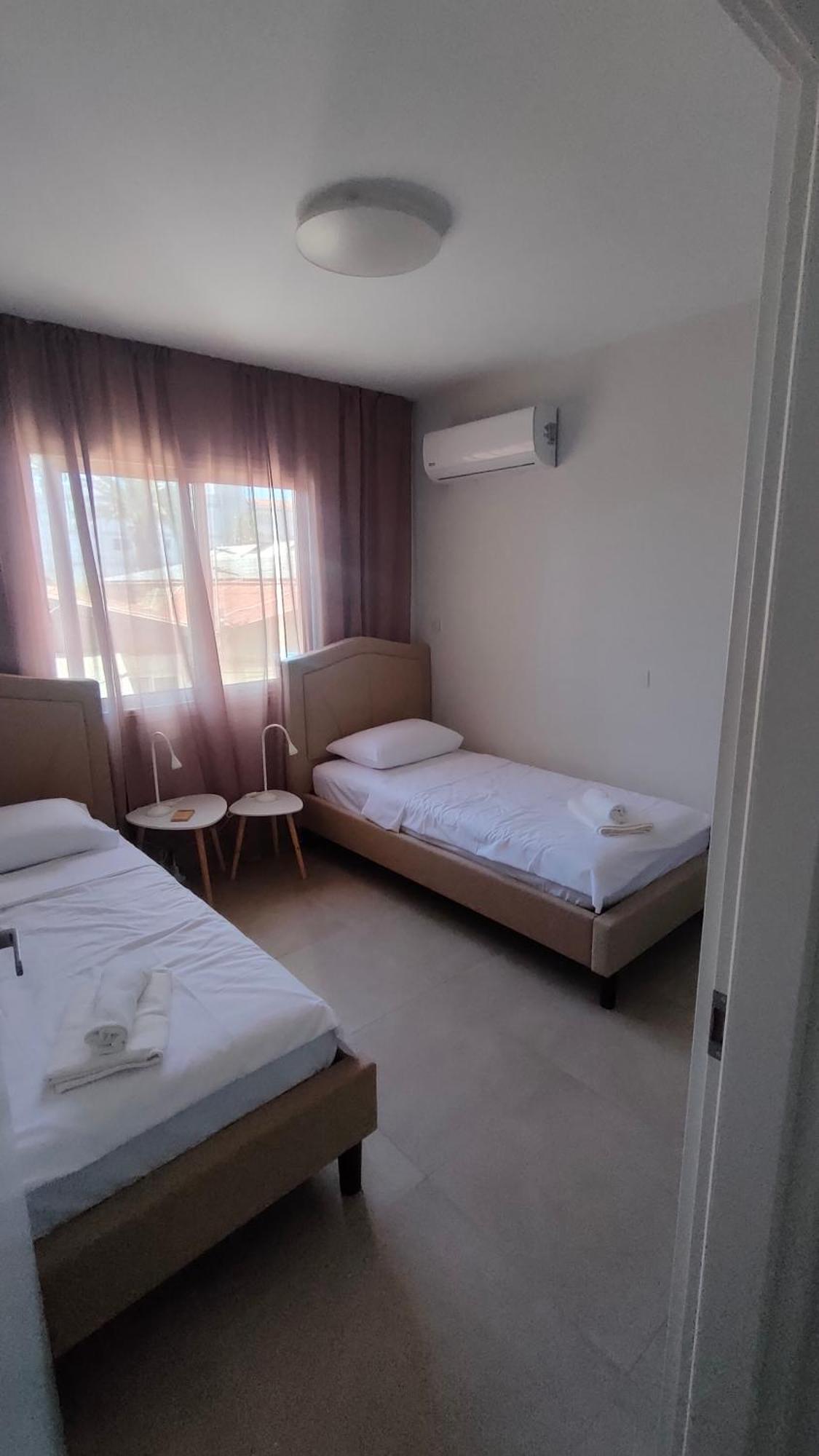 Two Bedroom Apartment With Pool Пафос Экстерьер фото